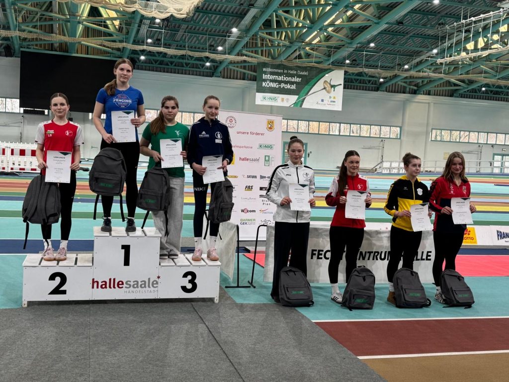 Für Assol Chakyr war der Fechttag noch lange nicht vorbei, als ihre Vereinskolleg*innen vom PSV nach dem Ranglistenturnier ...